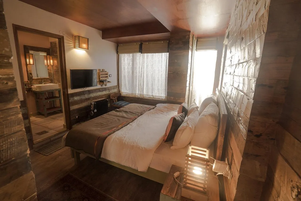 Bed & Breakfast Meena Bagh Shimla